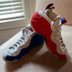 DS WOMENS NIKE AIR FOAMPOSITE ONE USA BASKETBALL AA3963 102 SZ 9 NOBOX DEFECT